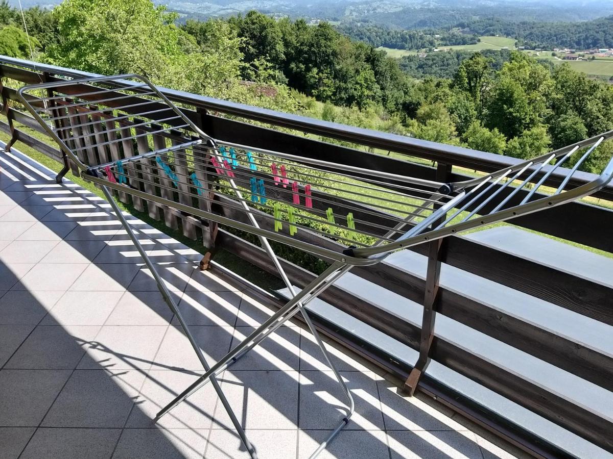 Getaway "At The Three Lights" Vila Sevnica Exterior foto