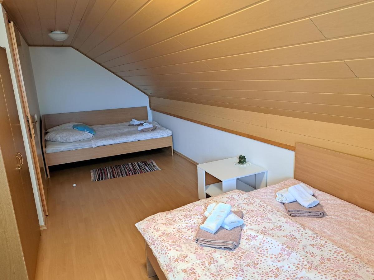 Getaway "At The Three Lights" Vila Sevnica Exterior foto