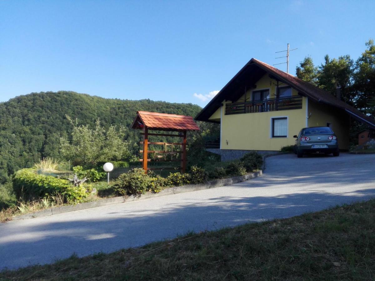 Getaway "At The Three Lights" Vila Sevnica Exterior foto