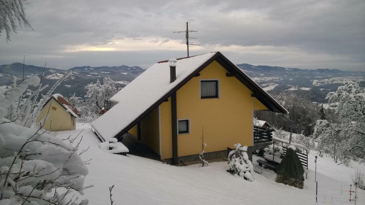 Getaway "At The Three Lights" Vila Sevnica Exterior foto
